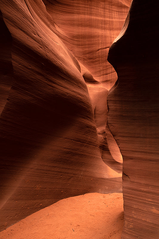 Curved walls inside the slot canyons of Arizona