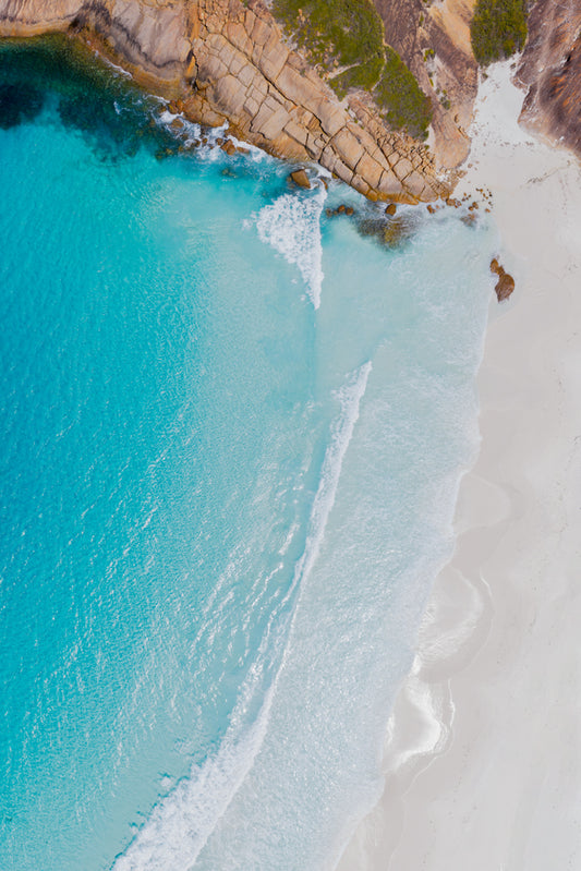 Turquoise Coastline Thistle Cove