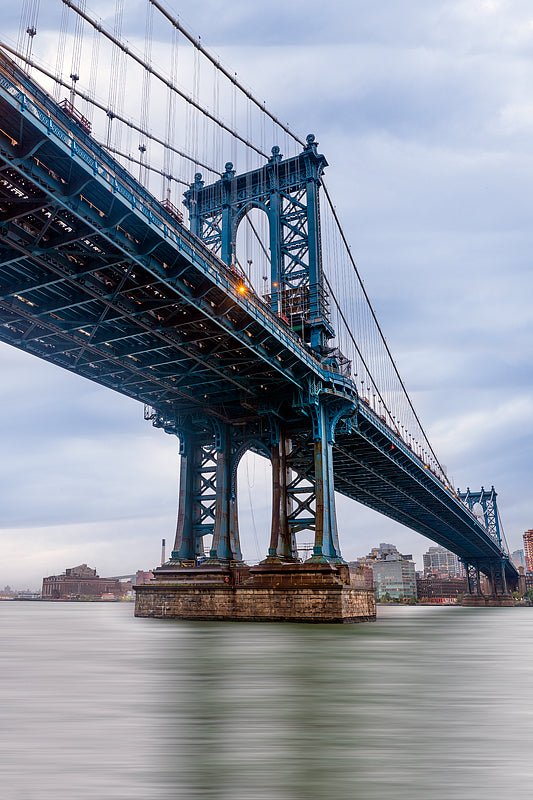 Long exposure of the Manhattan Bridge New York